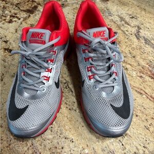 Nike Excellerate 2 Men's Athletic Shoes - Gray and Red